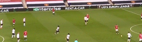 1615493707097086150.gif 九游-【欧联杯】B费助攻 凯尔补时绝平 曼联1比1平AC米兰