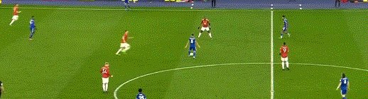 1616353649668048828.gif 九游体育-【足总杯】弗雷德送礼青木扳平 曼联1比3莱斯特出局